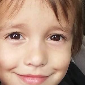 Meet your Posher, Delia